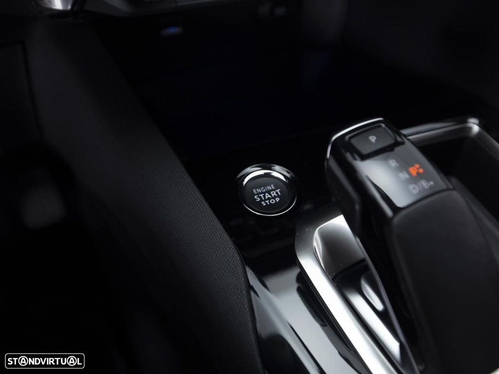 Peugeot 3008 1.6 Hybrid Allure e-EAT8 - 20