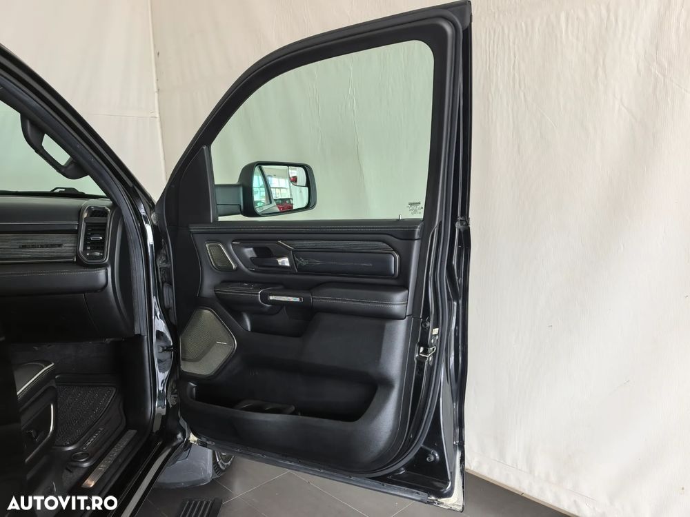 Dodge RAM - 26