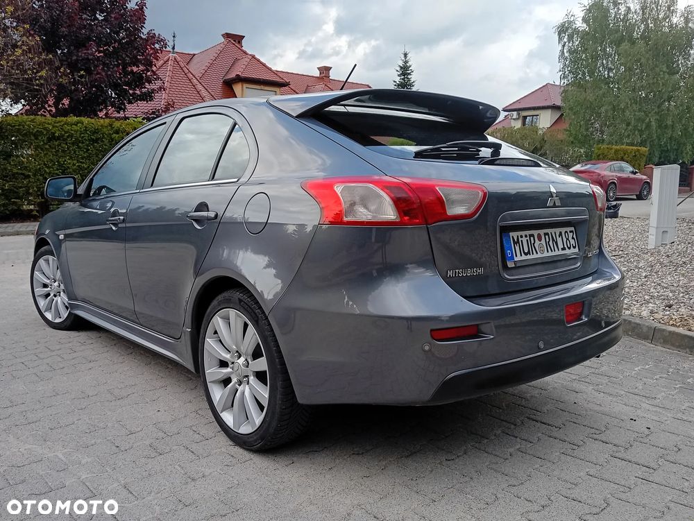 Mitsubishi Lancer 1.8 Intense - 3