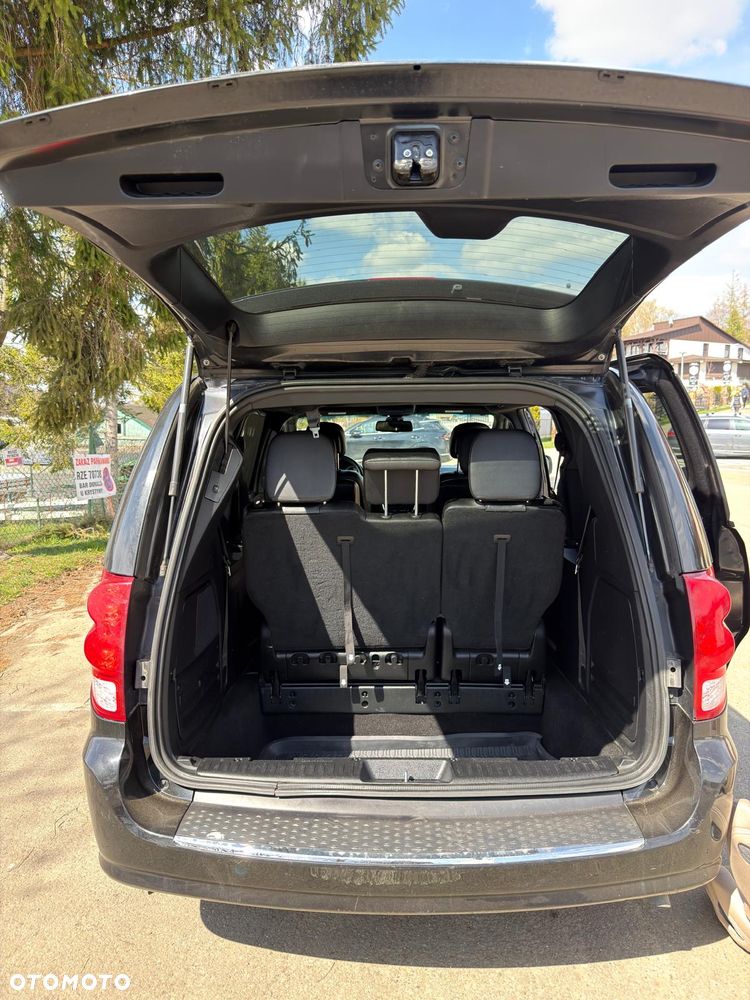 Dodge Grand Caravan 3.6 R/T - 8