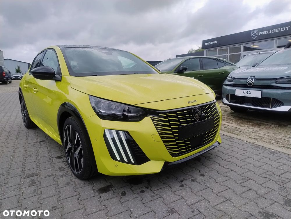 Peugeot 208 - 2