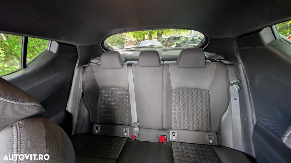 Toyota C-HR 1.8 HSD 4x2 CVT C-ult LED - 9
