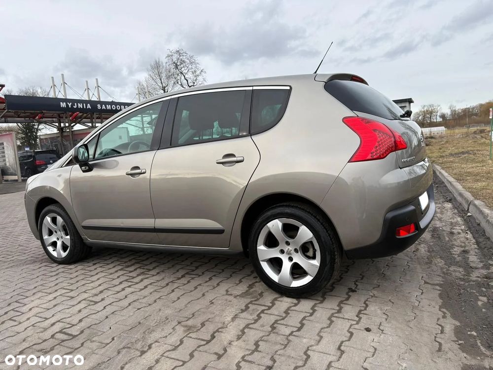 Peugeot 3008 1.6 HDi Premium - 5