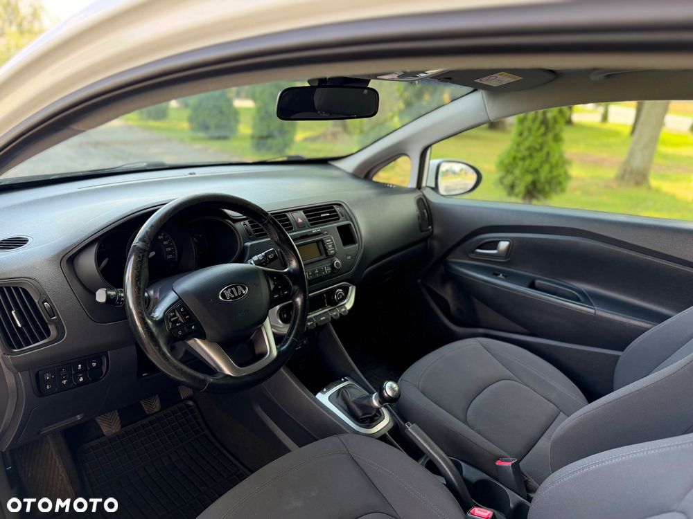 Kia Rio 1.2 M (klm) - 9