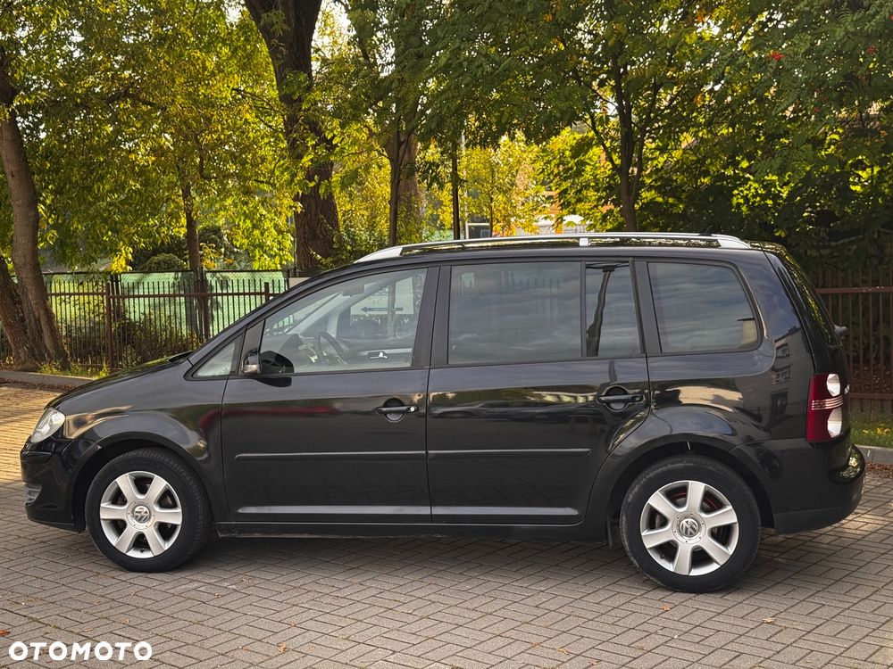 Volkswagen Touran 1.9 TDI DPF Trendline DSG - 10