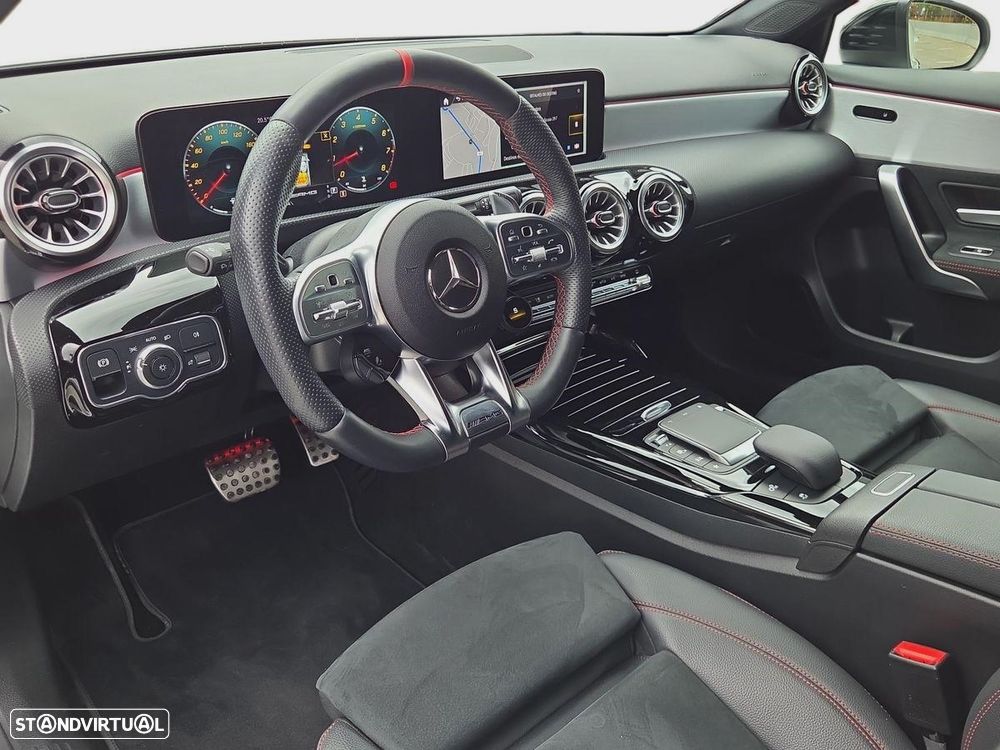 Mercedes-Benz A 35 AMG 4Matic - 13