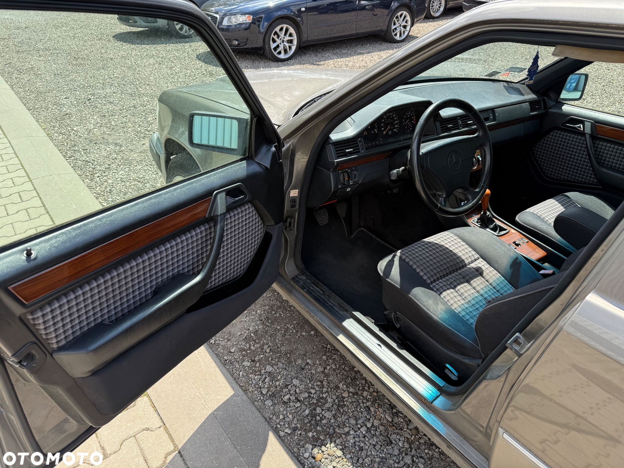 Mercedes-Benz W124 (1984-1993) - 5