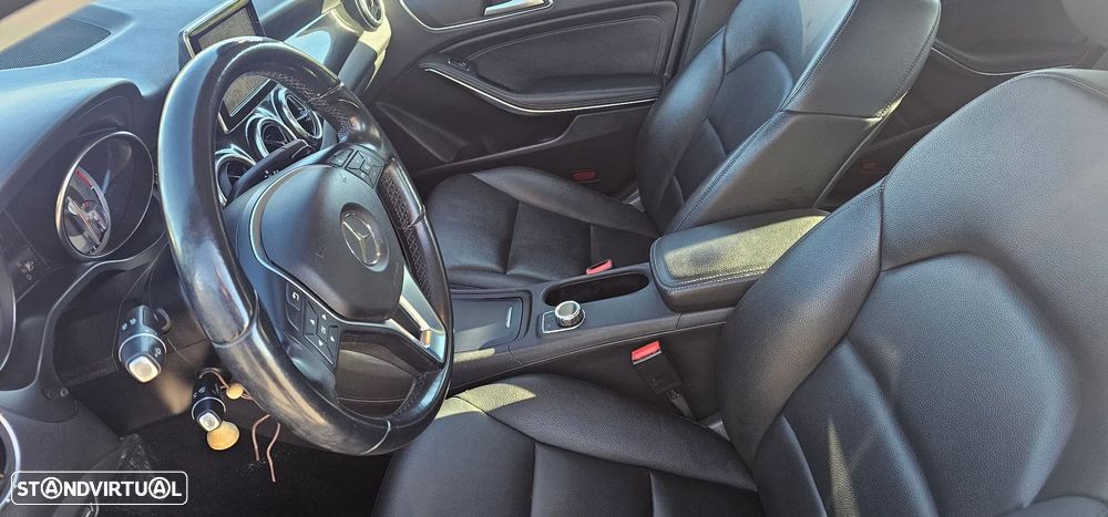 Mercedes-Benz CLA 220 CDI Aut. - 12