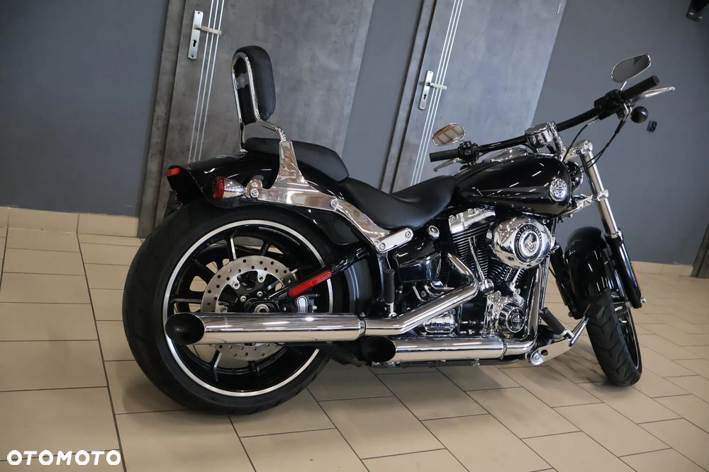 Harley-Davidson FXSB Breakout - 14