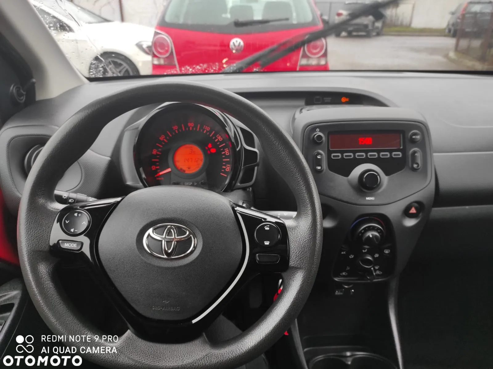 Toyota Aygo x-clusiv - 10