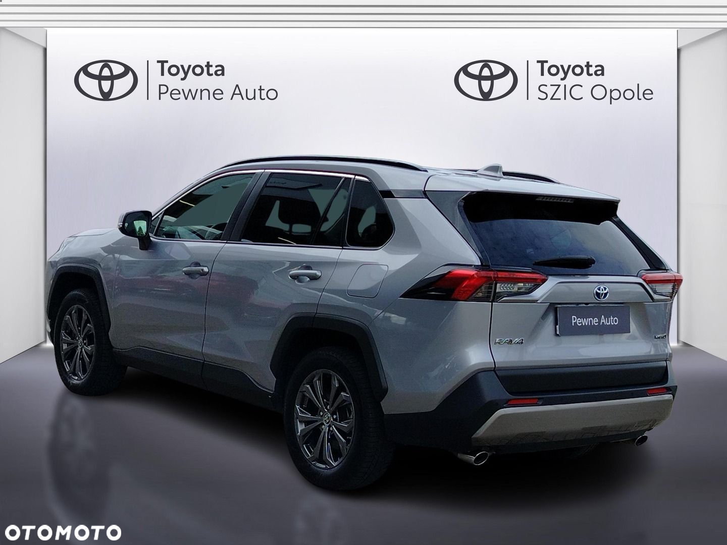 Toyota RAV4 - 6