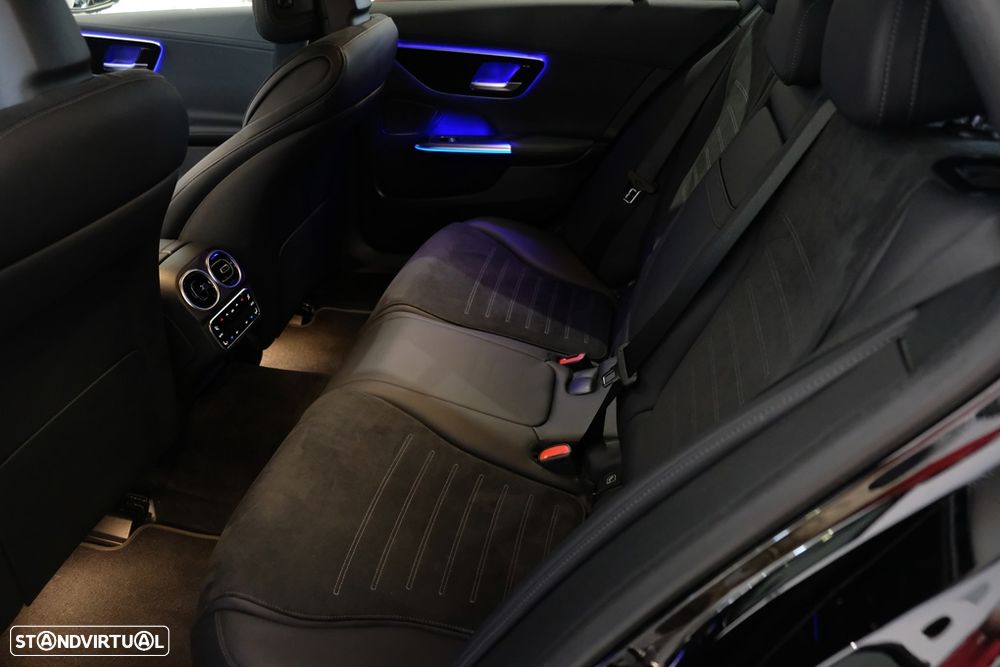 Mercedes-Benz C 300 e T 9G-TRONIC AMG Line - 12