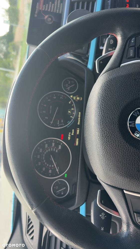 BMW Seria 3 328i Sport Line - 28