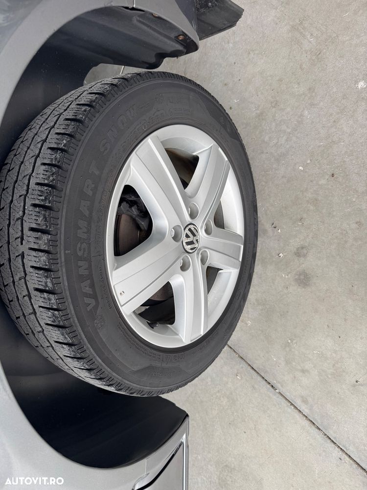 Volkswagen Multivan - 34