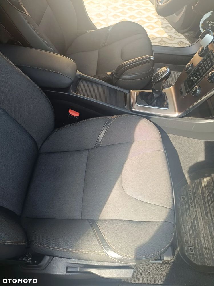Volvo V40 Cross Country D3 - 11