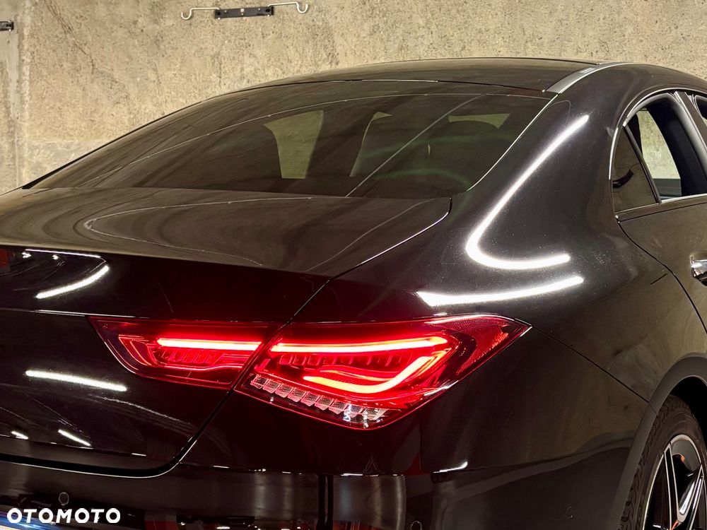 Mercedes-Benz CLA 200 AMG Line 7G-DCT - 14