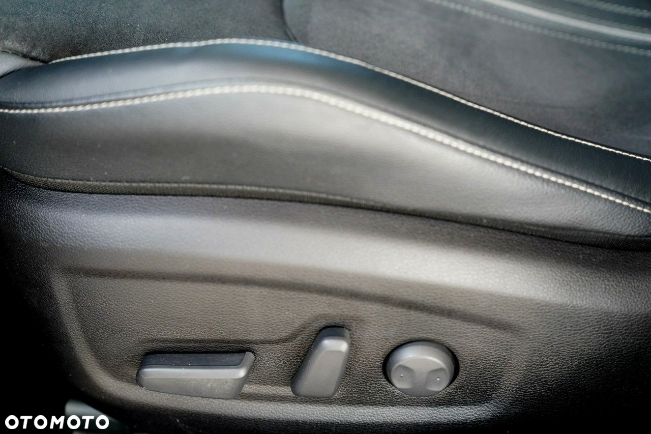 Kia ProCeed - 24