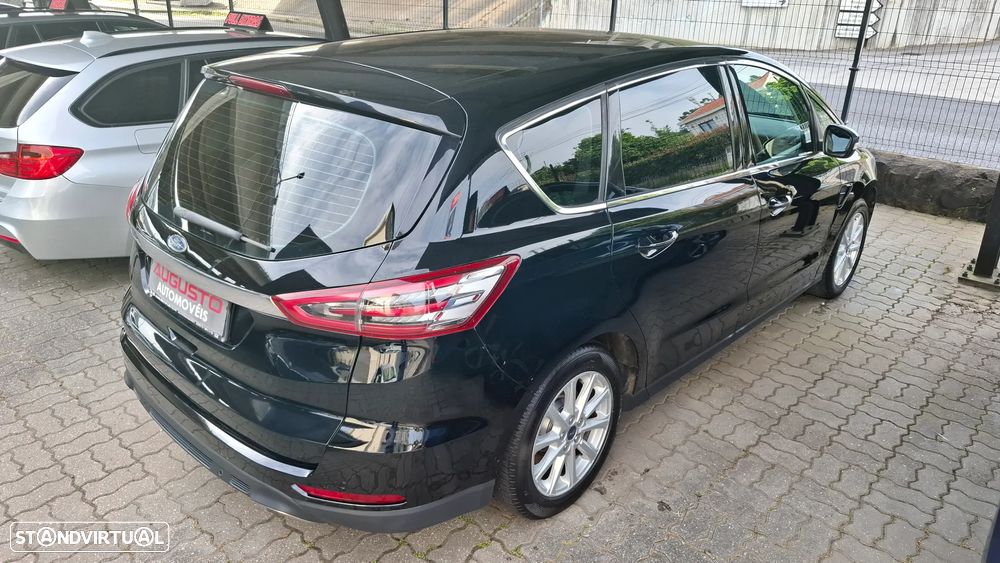Ford S-Max - 16