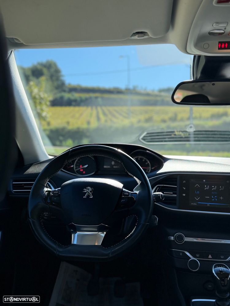 Peugeot 308 1.2 PureTech Style - 9