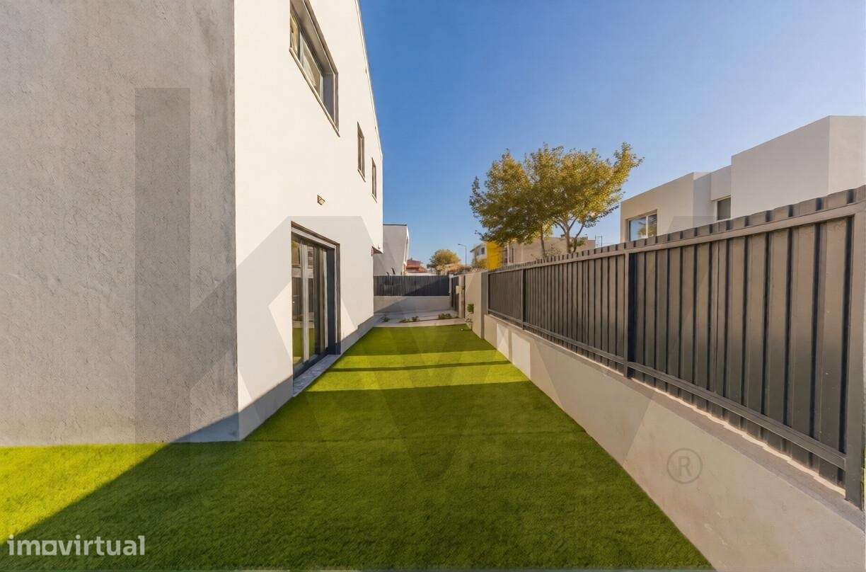 Moradia T4 com Jardim, Garagem e Vista para a Serra de Sintra - Grande imagem: 4/38
