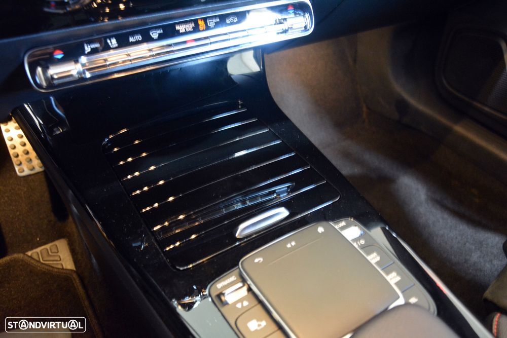 Mercedes-Benz CLA 180 d 7G-DCT AMG Line - 35