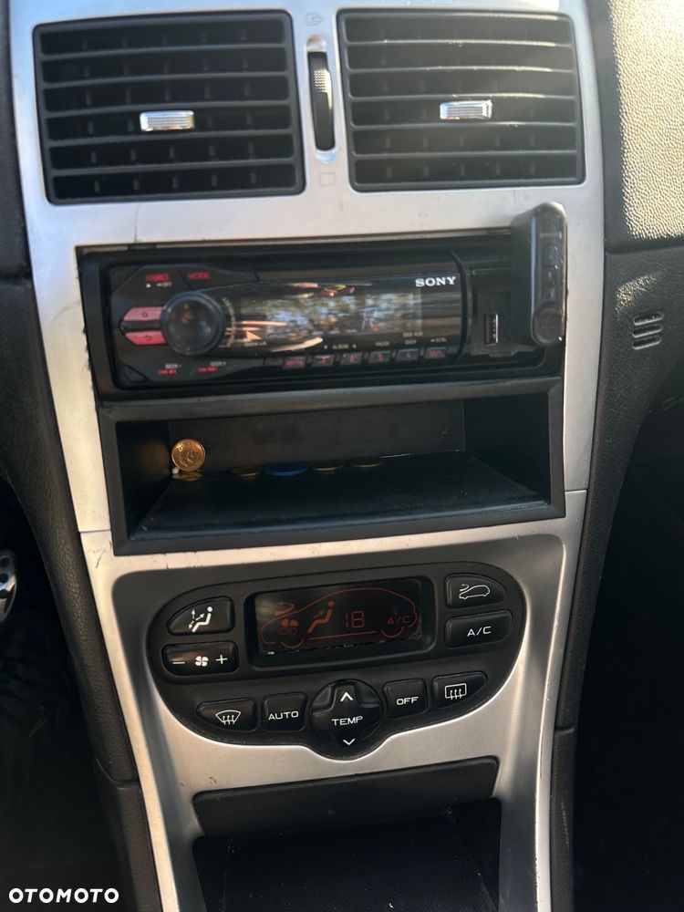 Peugeot 307 CC 1.6 - 20