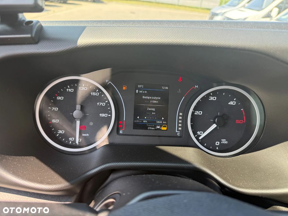 Iveco 70C18 - 12