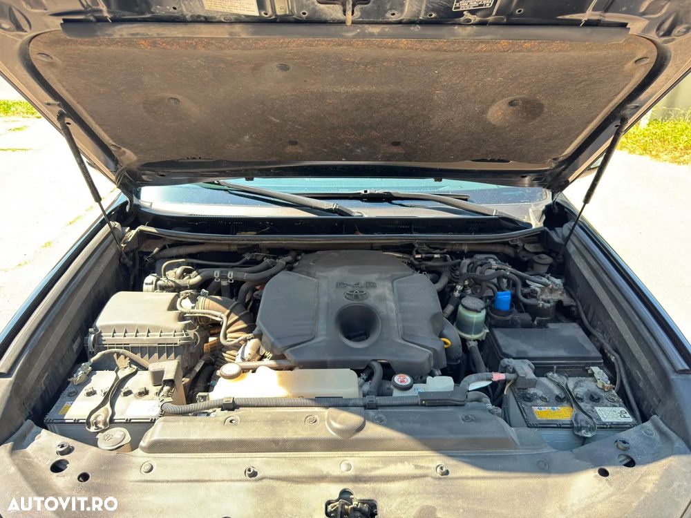 Toyota Land Cruiser 2.8l Turbo D-4D M/T Executive - 10
