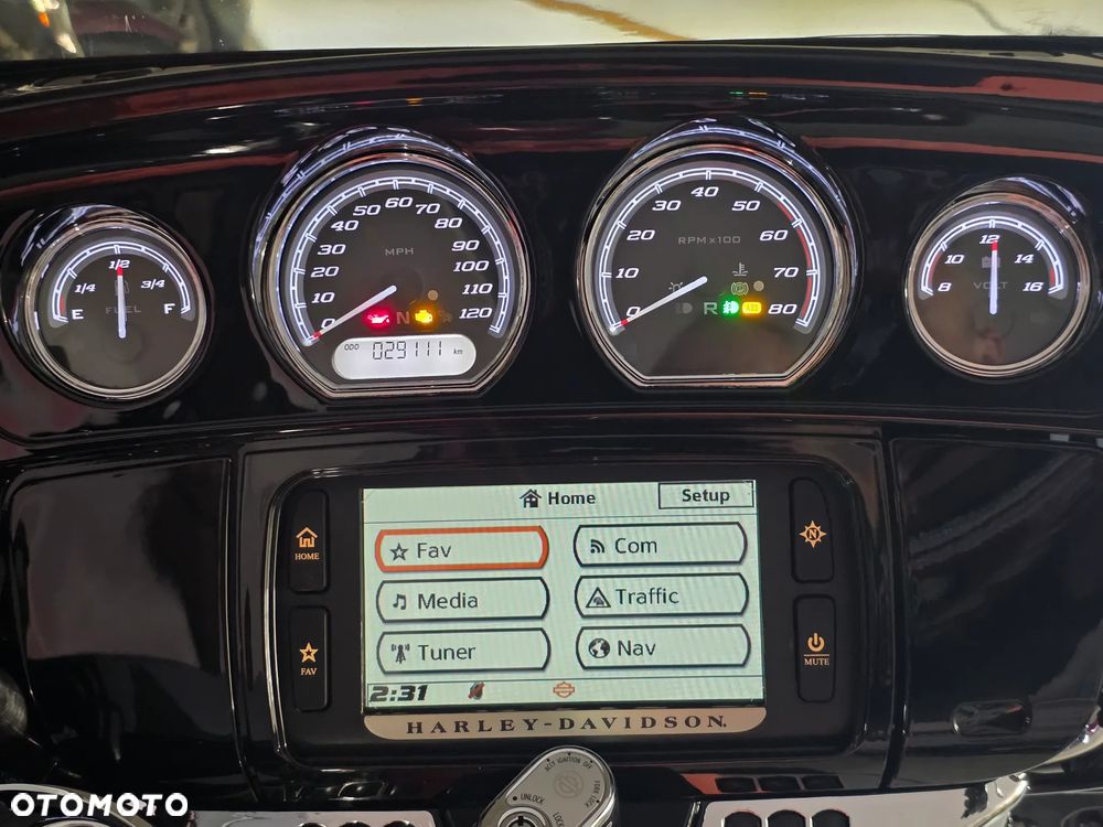 Harley-Davidson FLHS Electra Glide - 35