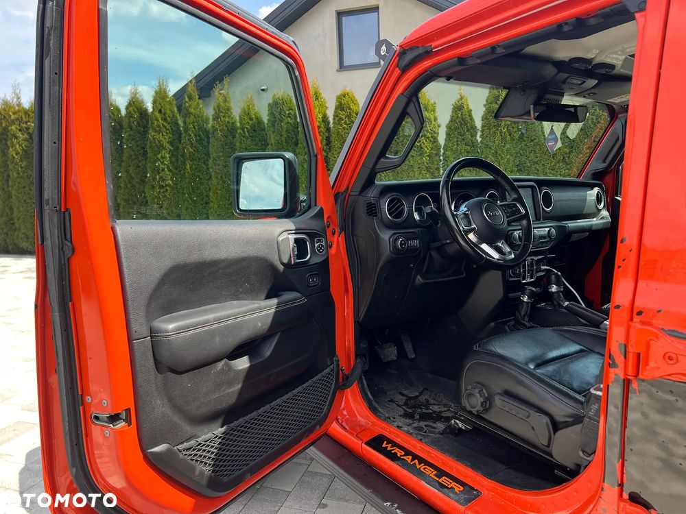 Jeep Wrangler - 21