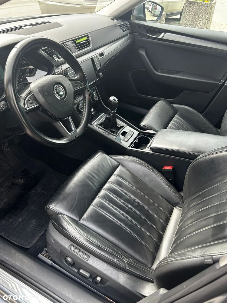 Skoda Superb 1.6 TDI Style Greenline - 9