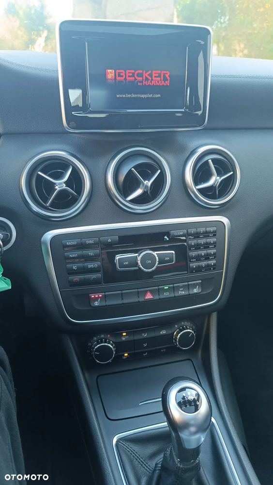 Mercedes-Benz Klasa A 180 (BlueEFFICIENCY) Style - 35