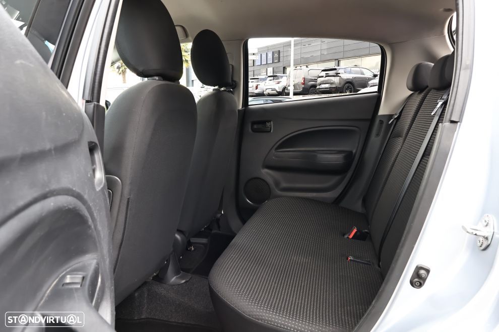 Mitsubishi Space Star 1.2 Intense - 17