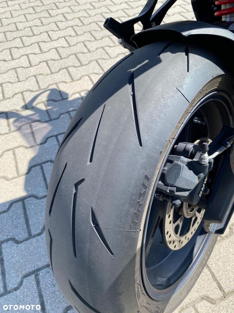 BMW XR - 15