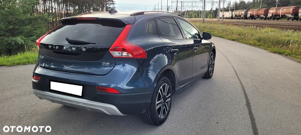 Volvo V40 Cross Country - 6