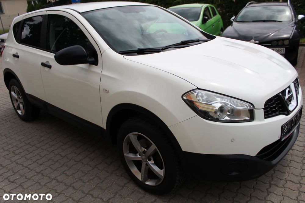 Nissan Qashqai - 1