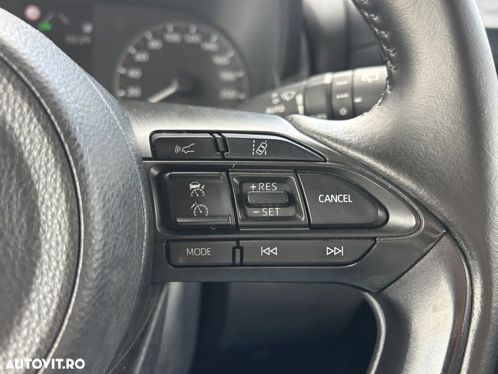 Toyota Yaris 1.5 VVT-i HSD Dynamic - 21