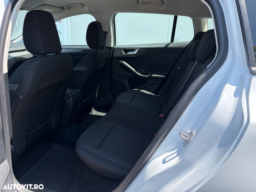 Ford Focus 1.5 EcoBlue Connected - 33