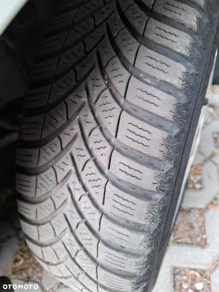 Volkswagen up! 1.0 beats - 21