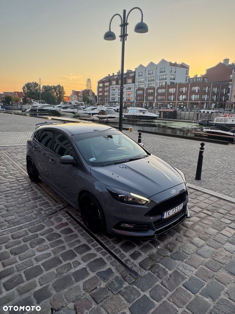 Ford Focus 2017 photo 3