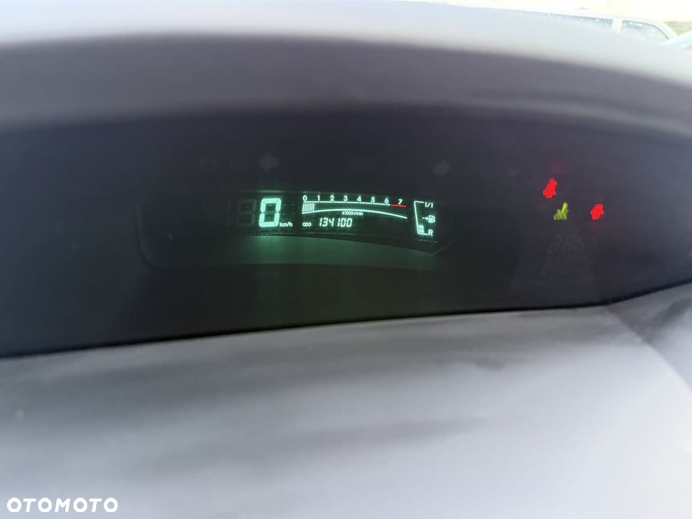 Toyota Yaris 1.3 VVT-i Sol - 26