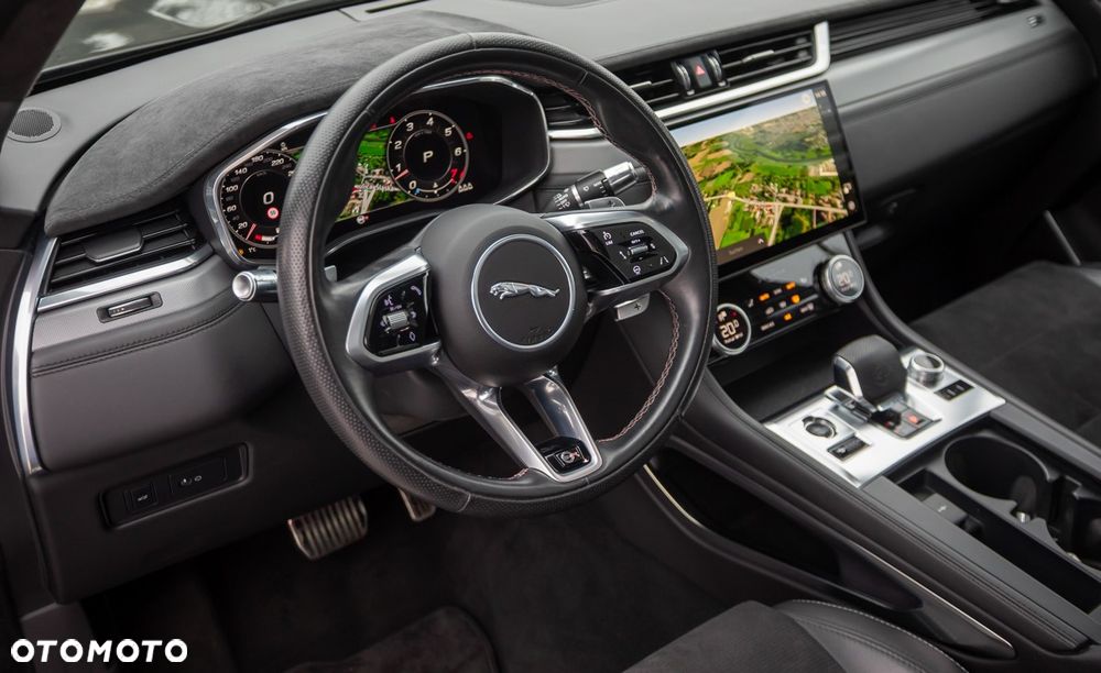 Jaguar F-Pace 5.0 V8 P550 AWD SVR - 11