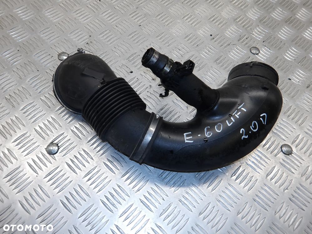BMW E60 LIFT 07-10 RURA DOLOT POWIETRZA 1371-7803843 - 1