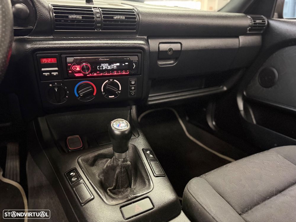 BMW 318 tds Compact M Sport - 16