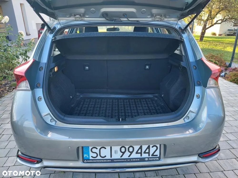 Toyota Auris 1.6 Premium - 8