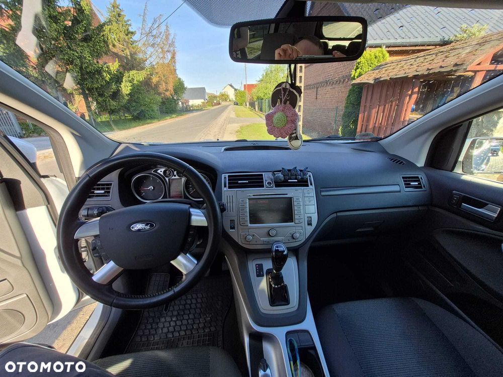 Ford Kuga - 5