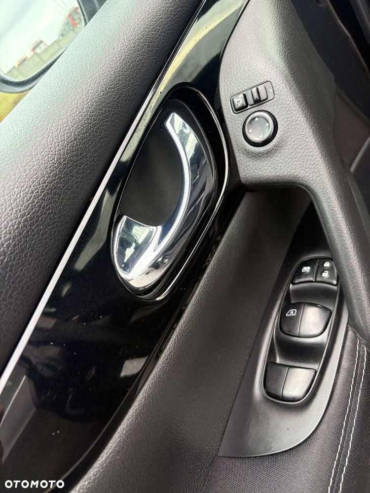 Nissan Qashqai 1.6 DCi N-Connecta Xtronic EU6 - 18