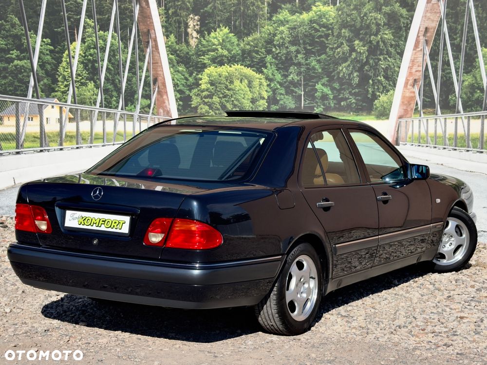 Mercedes-Benz Klasa E 320 Avantgarde - 12