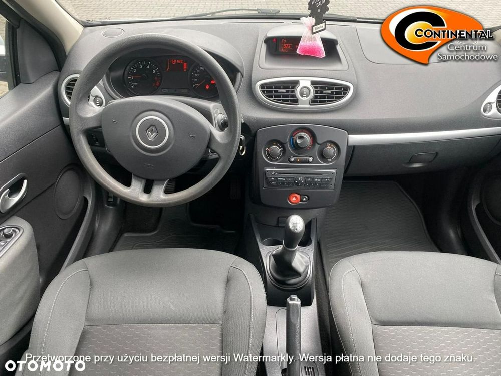 Renault Clio - 12