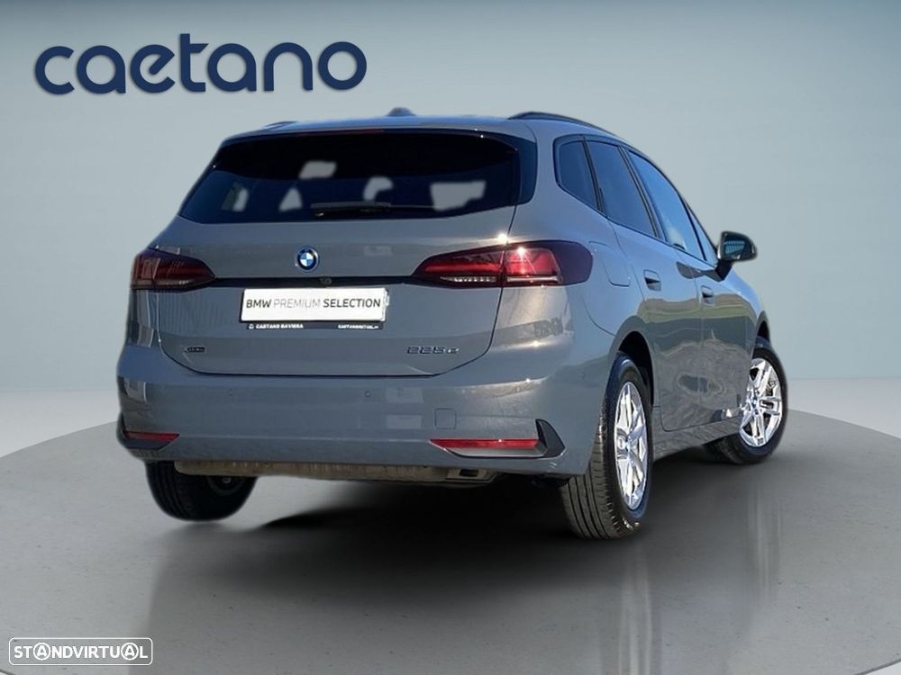 BMW 225xe Active Tourer e xDrive — photo 2